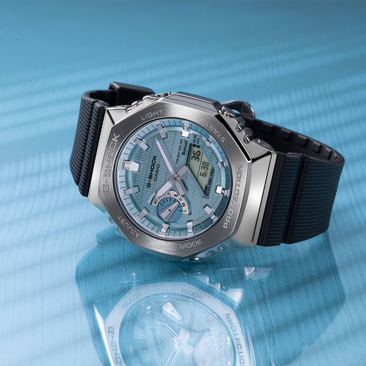 Casio G-Shock Original GBM-2100A-1A2 Carbon Core Guard con Bluetooth y Energía Solar - Resistencia Extrema 200 Metros - G-Shock en Perú | Jherr Jewelry