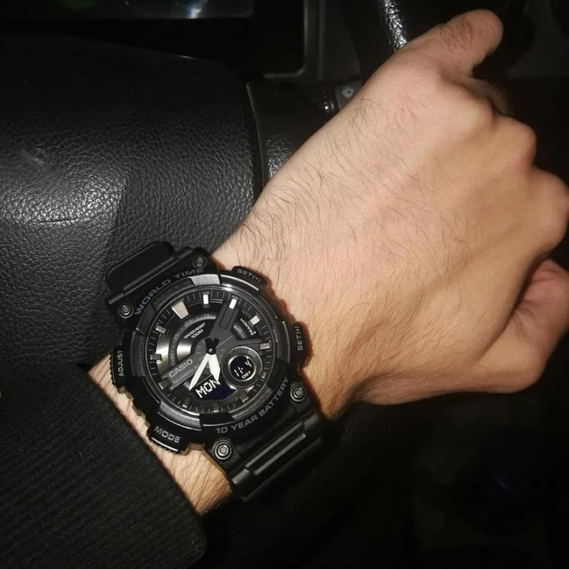 Reloj Casio AEQ-110W-1BV analogico digital negro 100m hombre original en Perú - detalle de esfera pantalla y diseño | Jherr
