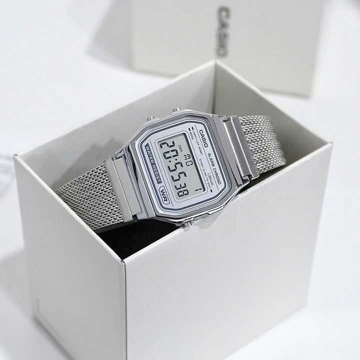Reloj Casio A158WEM-7 plateado y gris claro unisex original en Perú - vista adicional y acabados