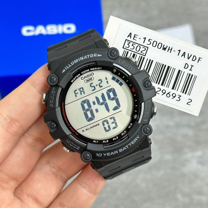 Reloj Casio AE-1500WH-1AV negro resina original en Perú - detalle de caja y correa