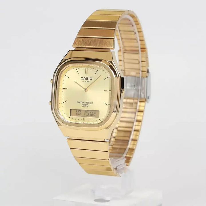 Reloj Casio AQ-240EG-9A brazalete de acero dorado cierre ajustable detalle | Jherr Perú