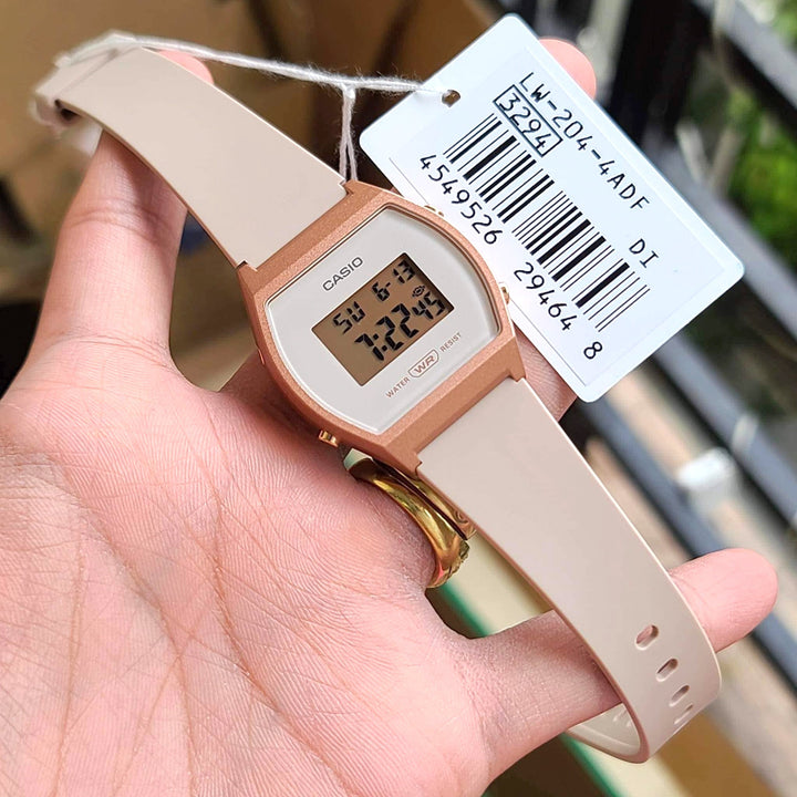 Reloj Casio LW-204-4A rosa resina original en Perú - vista adicional y acabados