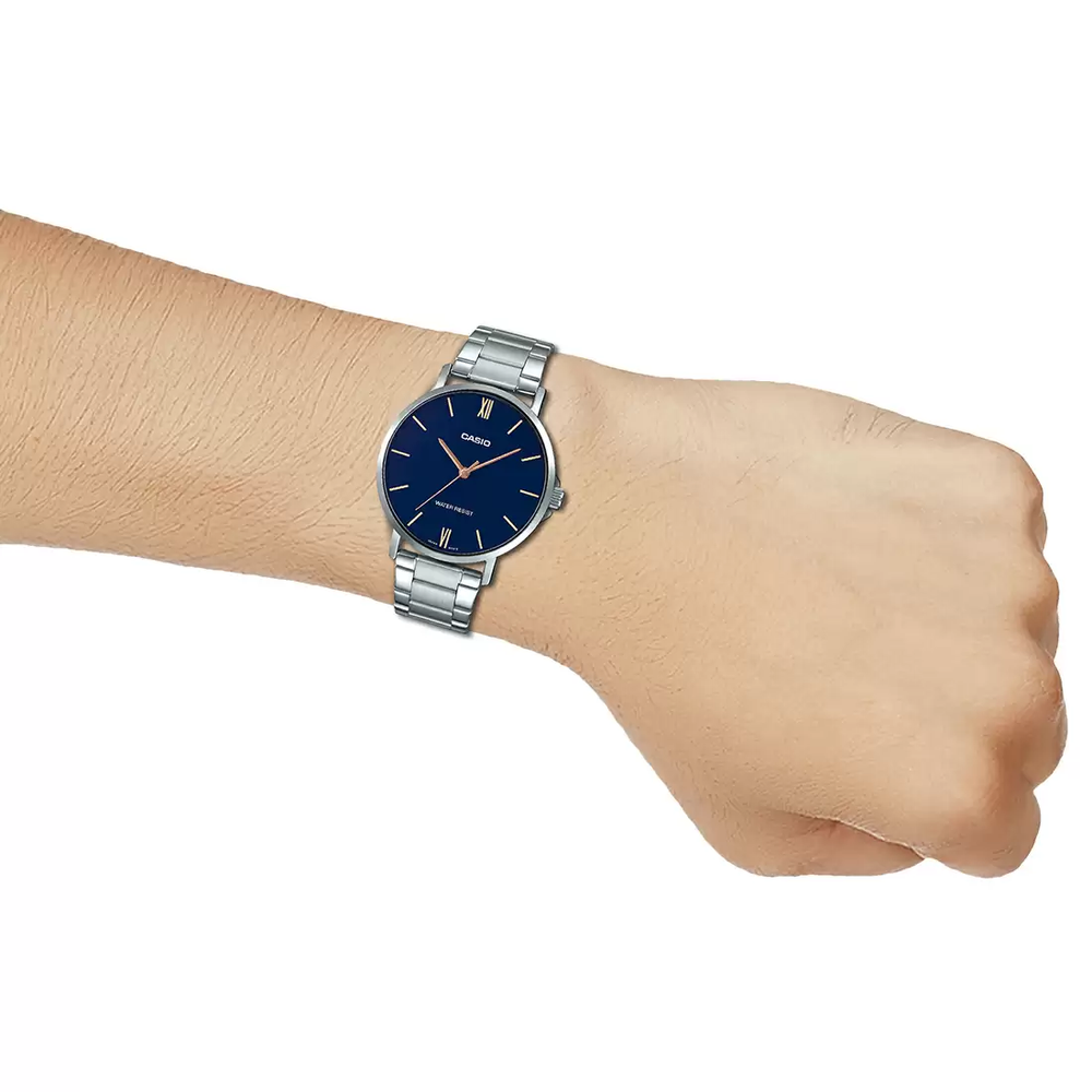 Reloj Casio MTP-VT01D-2BUDF Análogo Hombre Acero Plateado Original foto 2 - reloj Casio original en Perú | Jherr Perú