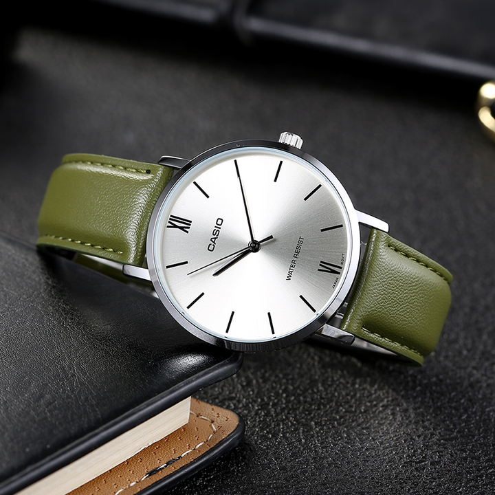 Reloj Casio MTP-VT01L-3BUDF Análogo Hombre Cuero Verde Original foto 3 - reloj Casio original en Perú | Jherr Perú