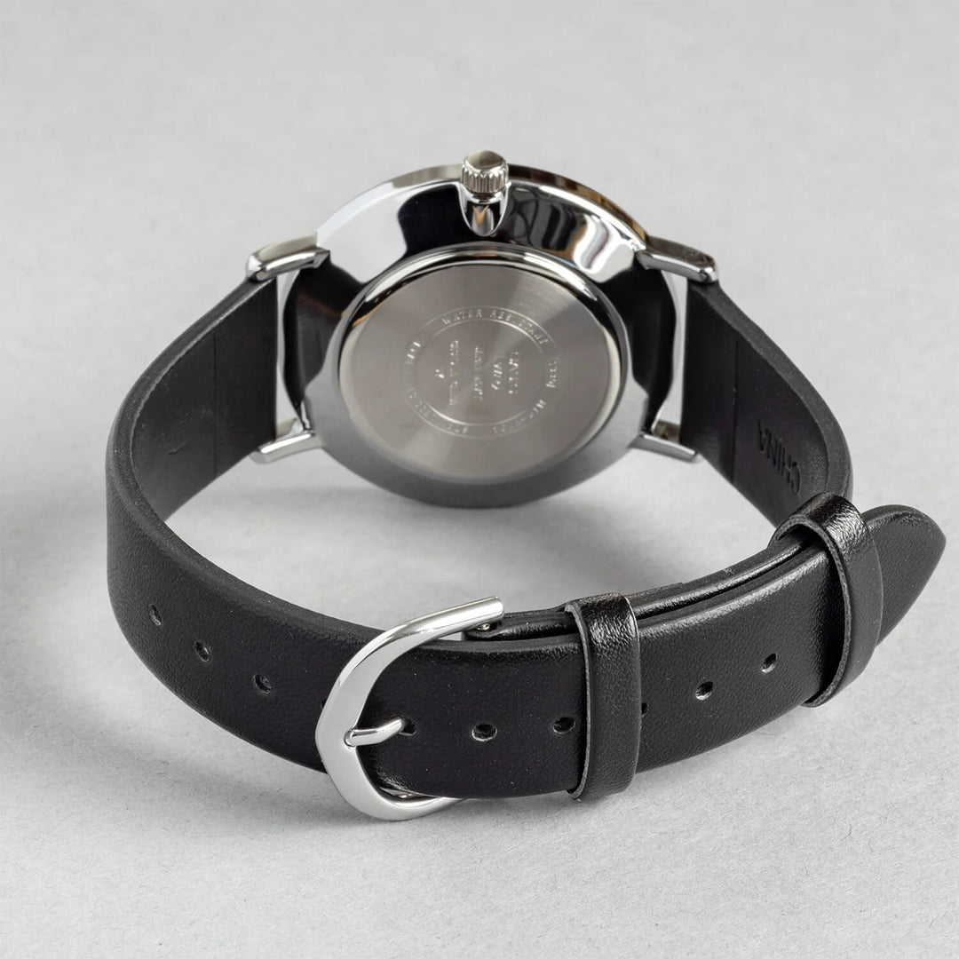 Reloj Casio MTP-VT04L-7E blanco y negro hombre original en Perú - vista adicional y acabados