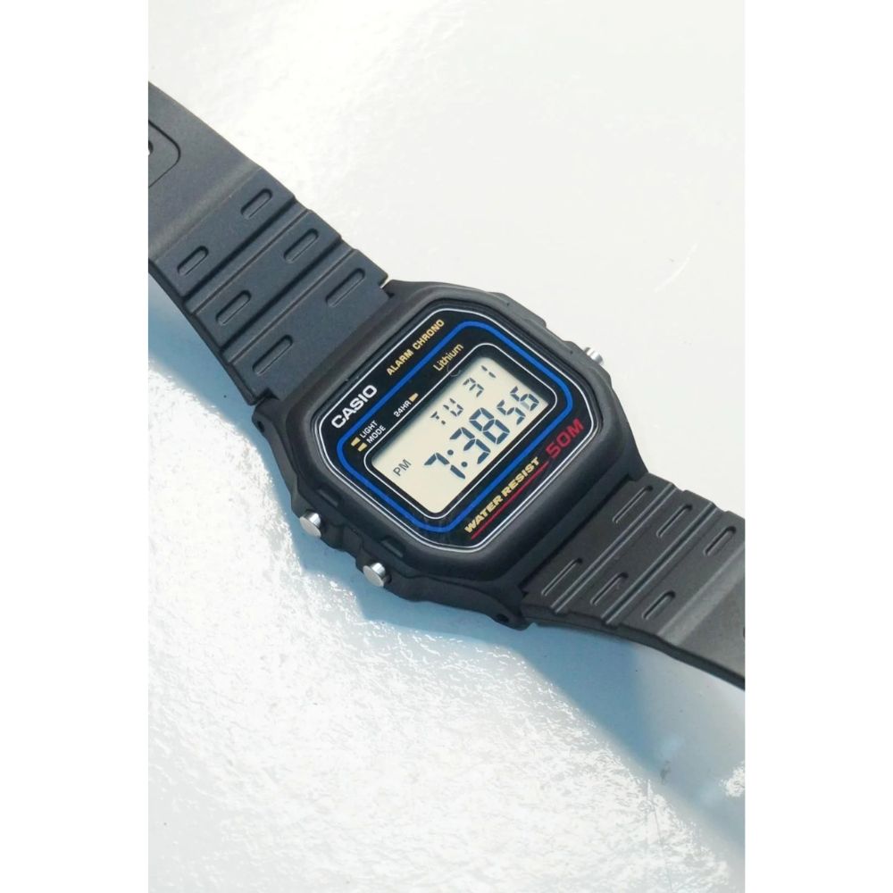 Reloj Casio W-59-1VQ correa y caja de resina negra ultraligero detalle | Jherr Perú