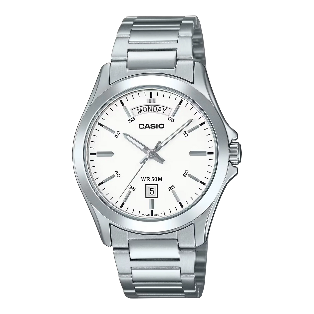 Reloj Casio MTP-1370D-7A1V original con carátula blanca y brazalete de acero inoxidable.