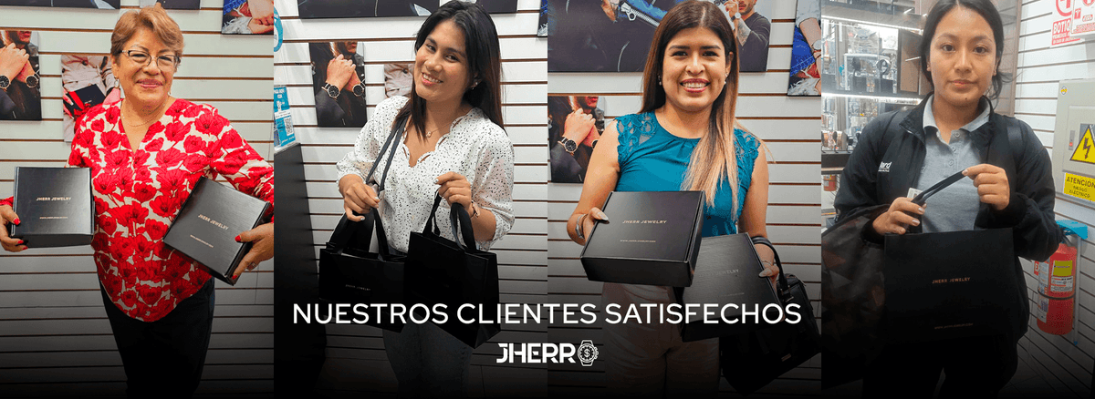 Clientes de la marca Jherr recibiendo sus relojes en Lima Perú