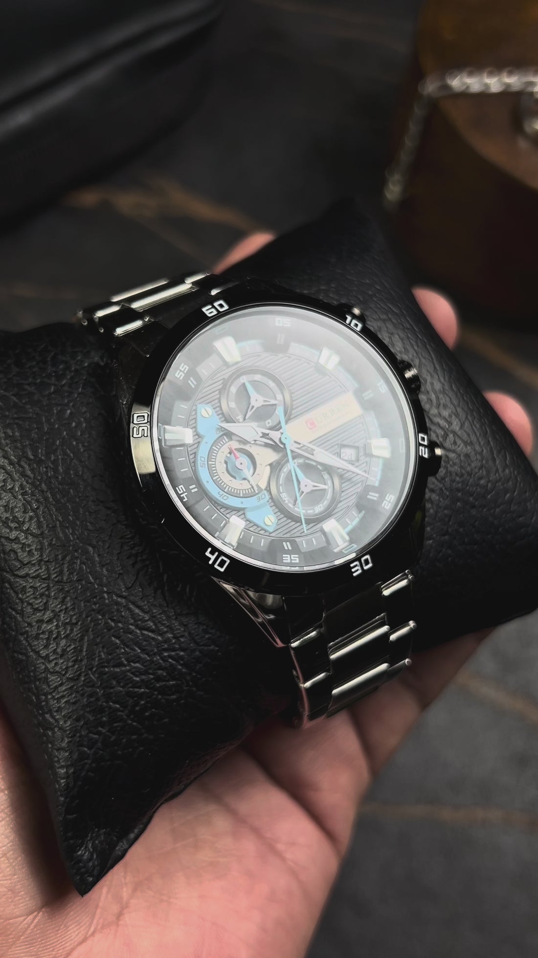 Curren 8402 – Reloj Original para Hombre de Acero Inoxidable