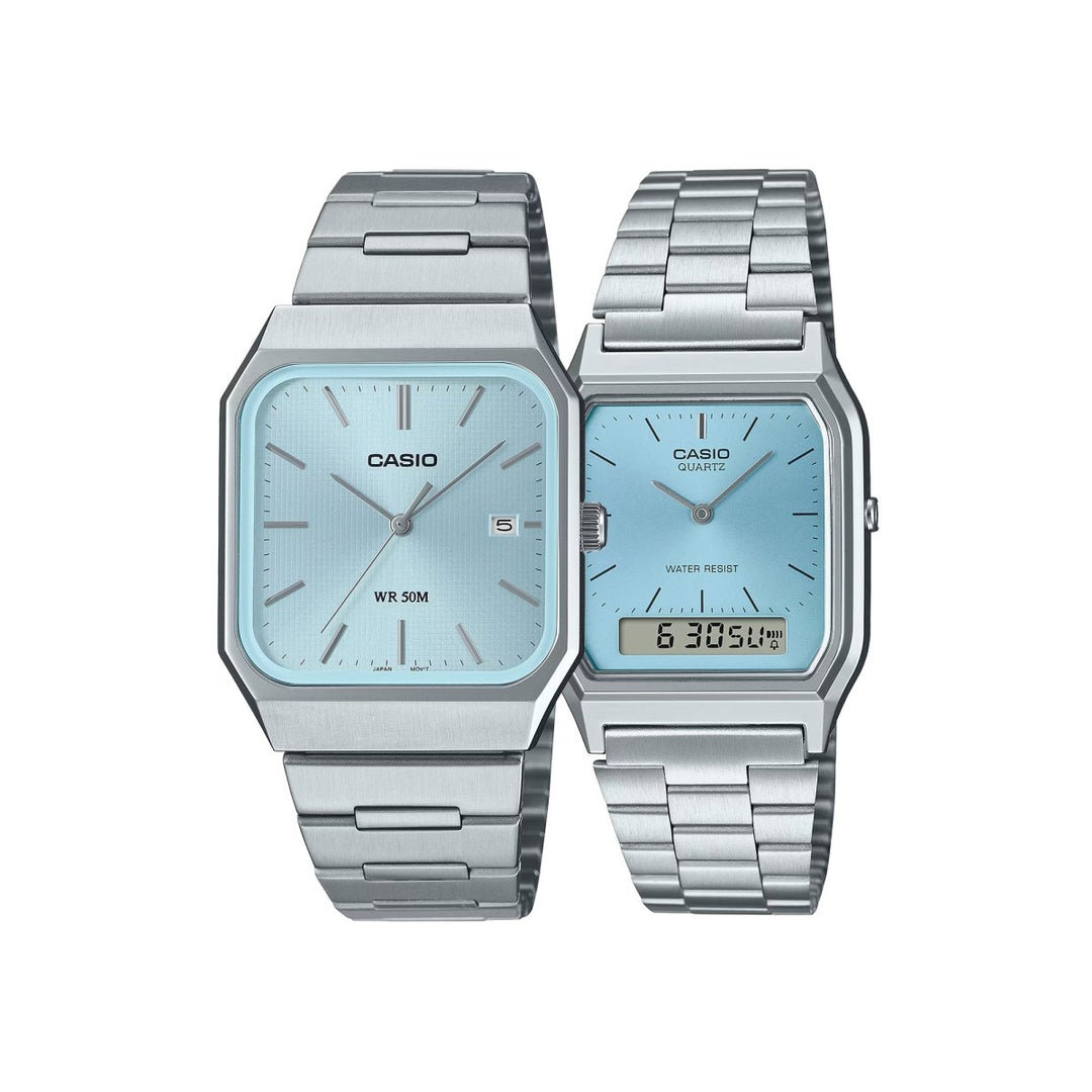 Relojes Casio de pareja plateados con esfera celeste analógica y digital
