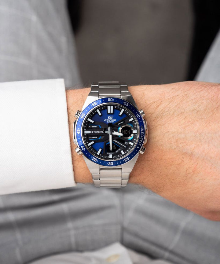 Reloj Casio Edifice EFV-C110D-2A analógico digital azul para hombre original - detalle de esfera caja y brazalete | Jherr Perú
