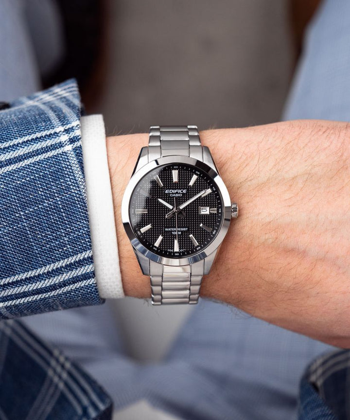 Reloj Casio Edifice EFV-160D-1A acero 100m negro para hombre original - detalle de esfera caja y brazalete | Jherr Perú