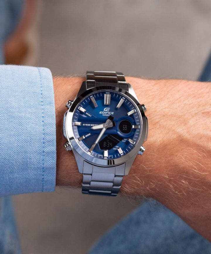 Reloj Casio Edifice EFV-C120D-2A analógico digital azul para hombre original - detalle de esfera caja y brazalete | Jherr Perú