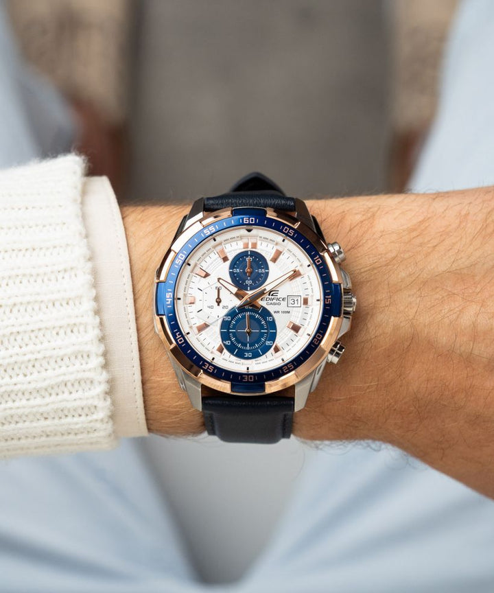 Reloj Casio Edifice EFR-539L-7C cronógrafo blanco para hombre original - detalle de esfera caja y brazalete | Jherr Perú