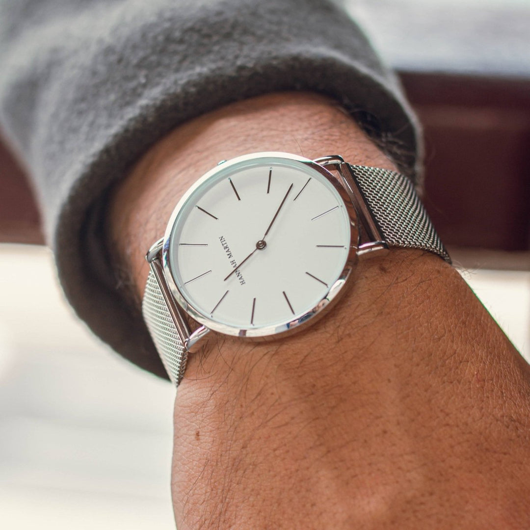 Reloj Hannah Martin Original Plata Esfera Blanca con Correa Mesh Plateada - Diseño Minimalista 40mm - Hannah Martin en Perú | Jherr Jewelry